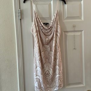 White/Cream jump appreal short dress with rose gold glitter design